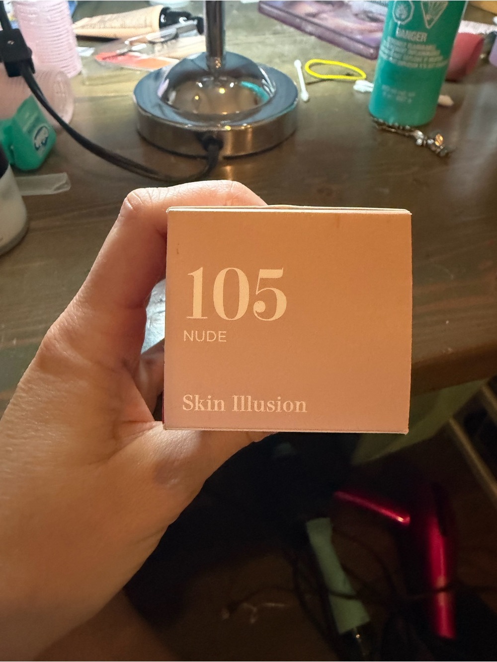 Clarins Skin Illusion Foundation 105 - Cream Shade - Picture 5 of 6